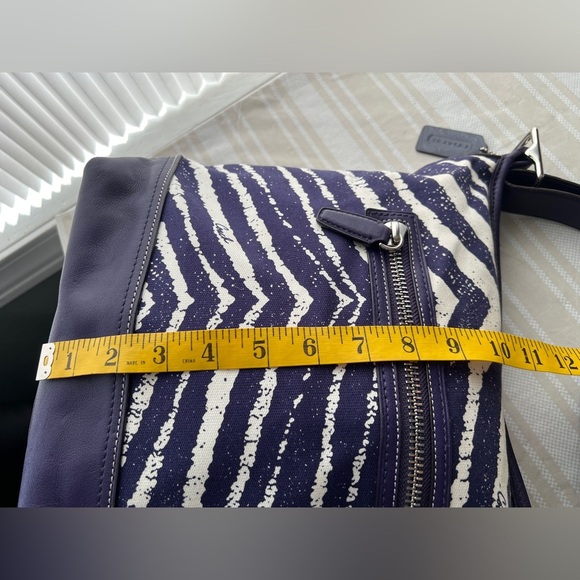 Coach Purple Legacy Zebra Print Duffle Bag - Picture 12 of 16